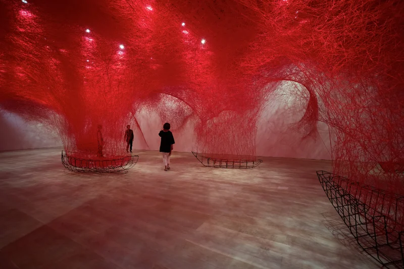 CHIHARU SHIOTA–塩田千春